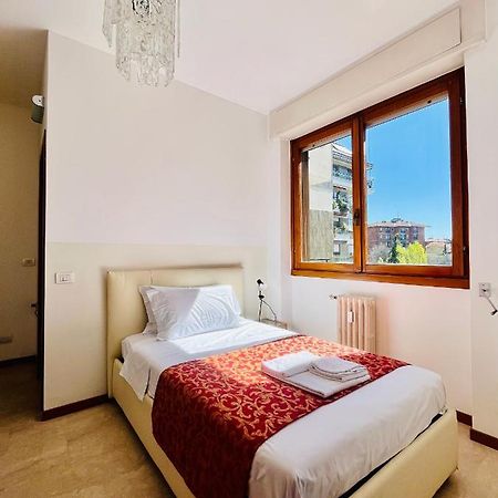 Green Guest House Мілан Екстер'єр фото